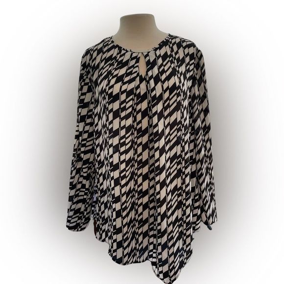 Women’s Black and White Abstract Geometric Printed Blouse - Picture 1 of 3